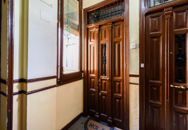 Appartement à Madrid - M (DFO214) Apartamento en el Museo Reina Sofía - A Appartement à Madrid - M (DFO214) Apartamento en el Museo Reina Sofía - A