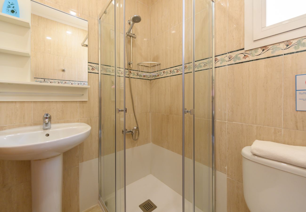 Appartement à Madrid - M (DFO214) Apartamento en el Museo Reina Sofía - A