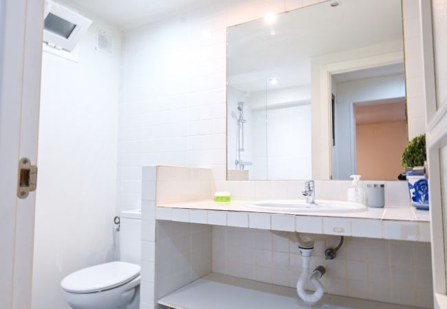 Appartement à Madrid - M (AAXIII830) Apartamento con jardín Hispanoaméric Appartement à Madrid - M (AAXIII830) Apartamento con jardín Hispanoaméric