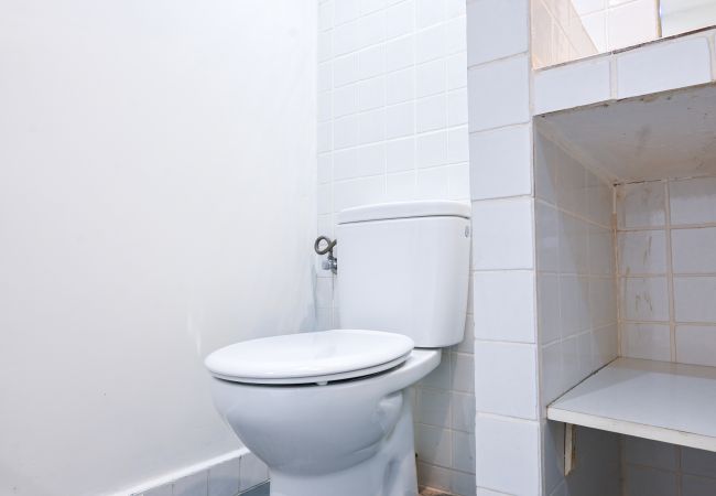 Appartement à Madrid - M (AAXIII830) Apartamento con jardín Hispanoaméric Appartement à Madrid - M (AAXIII830) Apartamento con jardín Hispanoaméric