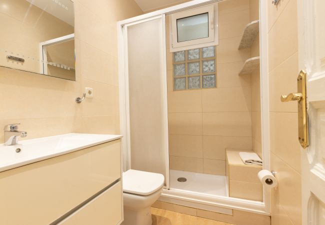 Appartement à Barcelona - EIXAMPLE, central, large, 4 bedrooms Appartement à Barcelona - EIXAMPLE, central, large, 4 bedrooms