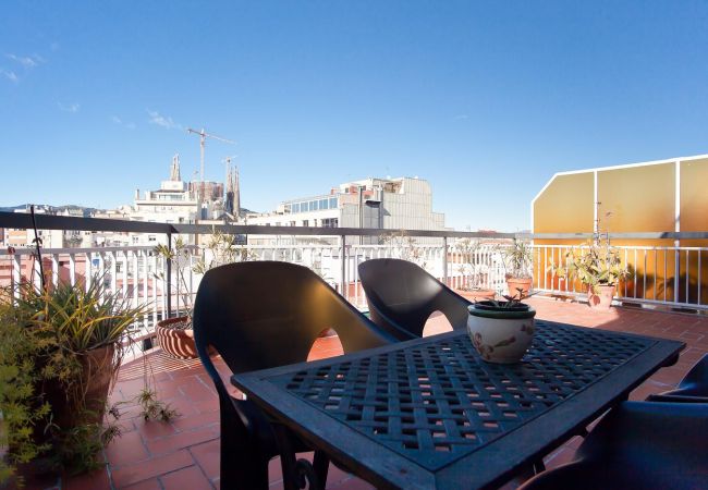 Appartement à Barcelone - ATIC SAGRADA FAMILIA, avec grande terrasse privée et vue sur les monuments