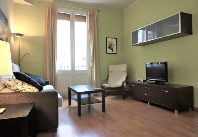  à Barcelona - PLAZA ESPAÑA & MONTJUÏC, joli appartement à louer par jours dans le centre de Barcelone