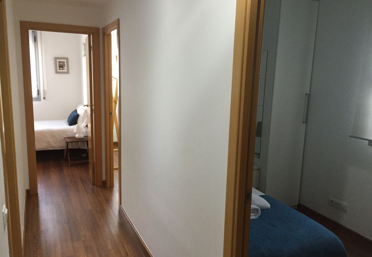 Appartement à Hospitalet de Llobregat - LA FIRA, appartement de 4 chambres très agréable, lumineux et calme près de La Fira à Hospitalet, Barcelone