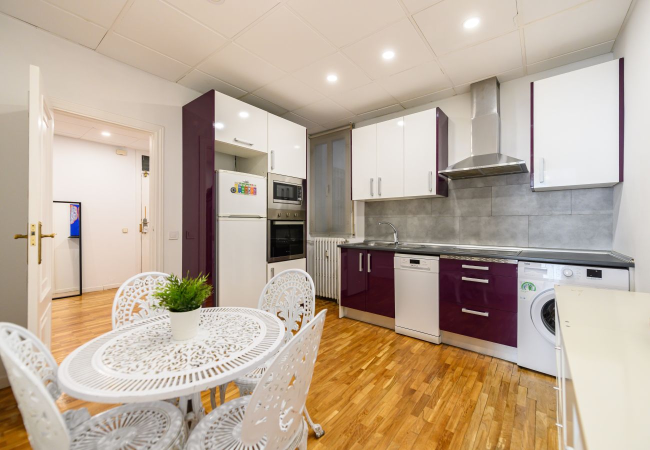 Appartement à Madrid - M (VEL551) Piso de 3 dormitorios y 2 en Salamanca