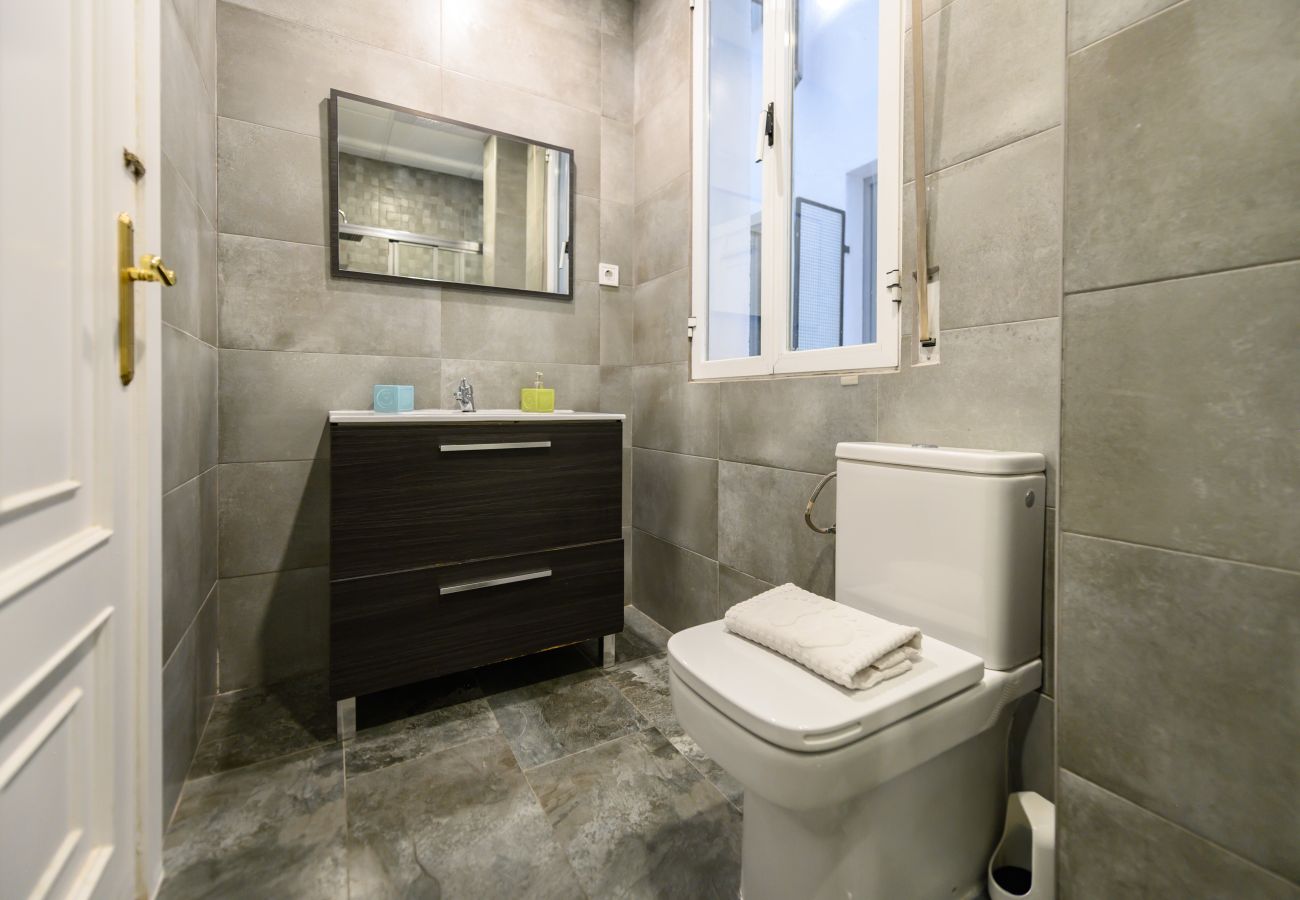 Appartement à Madrid - M (VEL551) Piso de 3 dormitorios y 2 en Salamanca