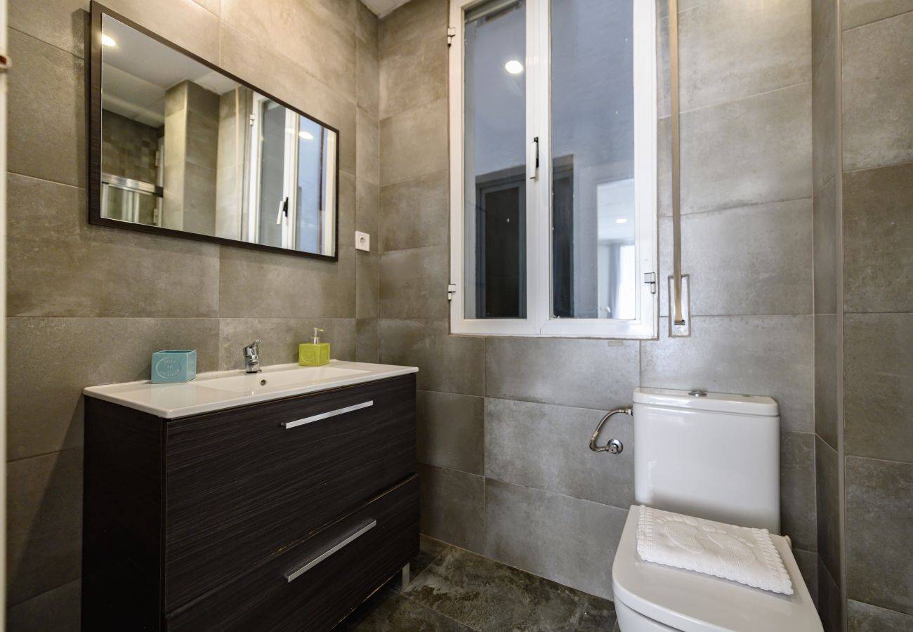 Appartement à Madrid - M (VEL551) Piso de 3 dormitorios y 2 en Salamanca