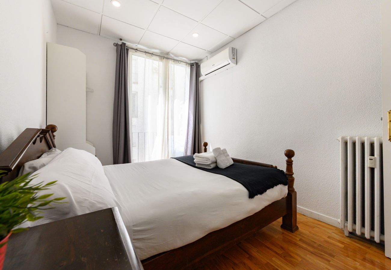 Appartement à Madrid - M (VEL551) Piso de 3 dormitorios y 2 en Salamanca
