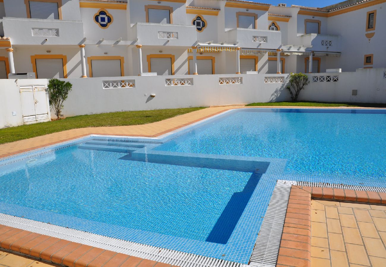 Appartement à Albufeira - Appartement avec piscine à 1 km de la plage