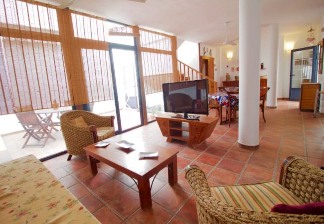 Maison à Caleta de Sebo - La Graciosa maison patio et terrasse vue mer 6P par Lightbooking