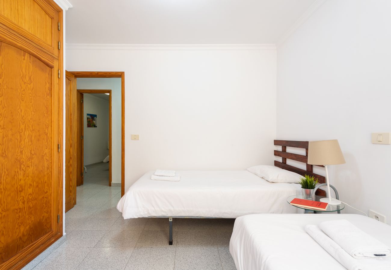Appartement à Las Palmas de Gran Canaria - Appartement pour 5 personnes à 100 m de la plage