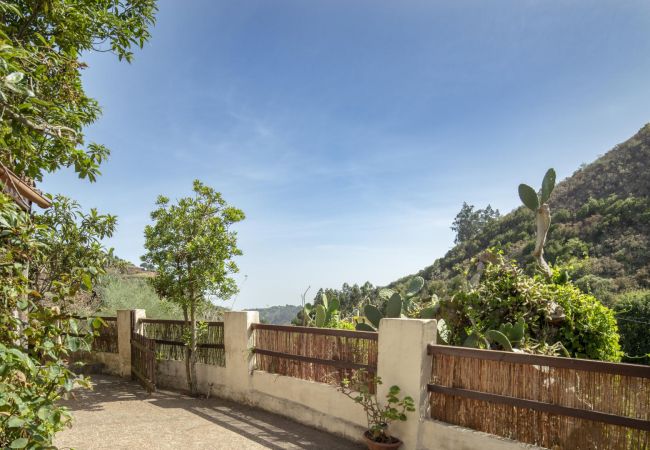 Gîte Rural à Moya - Casa el Laurel avec Jacuzzi par Lightbooking