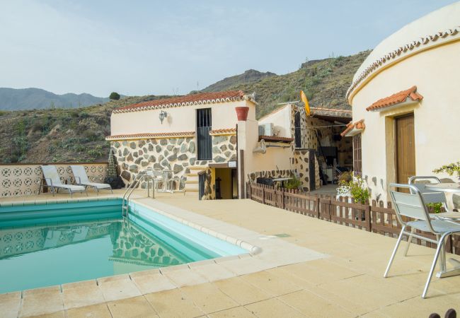 Maison à Santa Lucía de Tirajana - La Sorrueda Villa piscine partagée wifi par Lightbooking