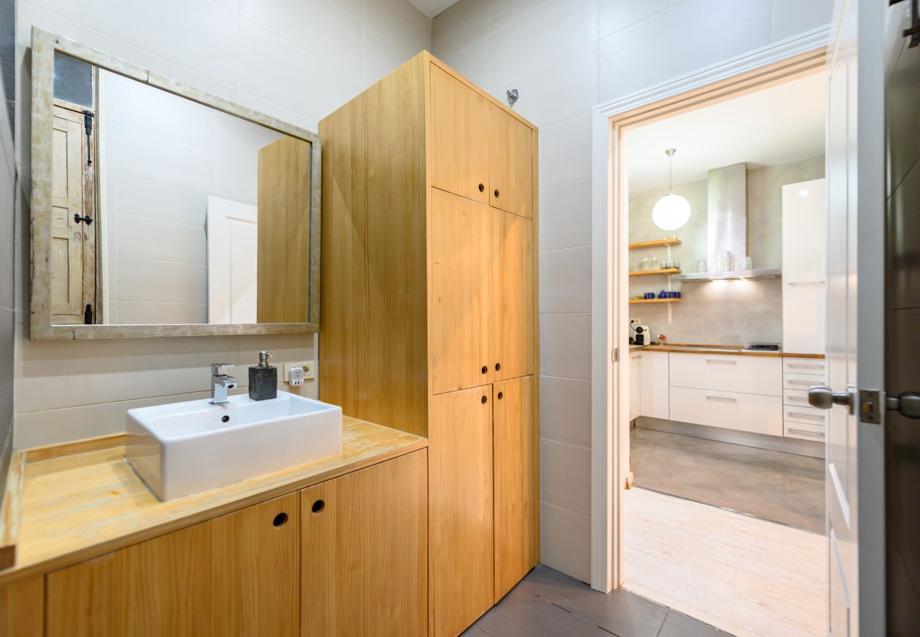 Appartement à Madrid - M (ESA81) Apto. Tribunal-Malasaña-Chueca