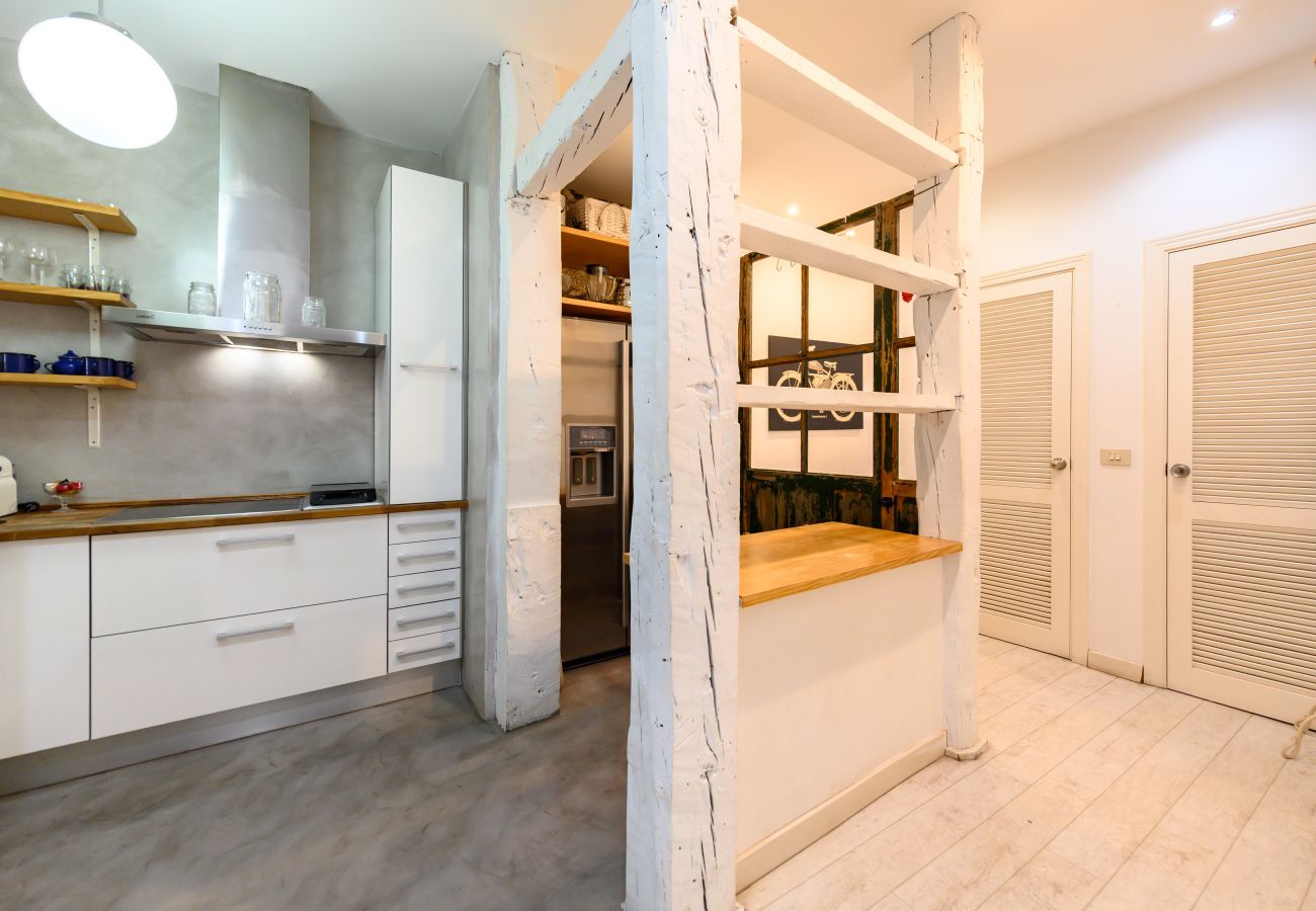 Appartement à Madrid - M (ESA81) Apto. Tribunal-Malasaña-Chueca