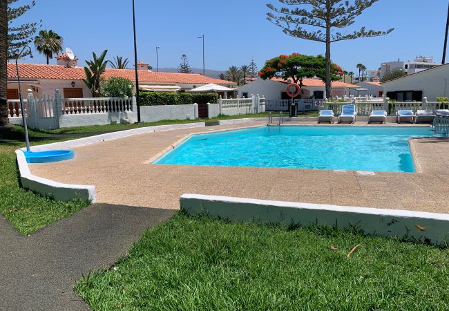 Bungalow à Playa del Ingles - Bungalow terrasse privée piscine par Lightbooking
