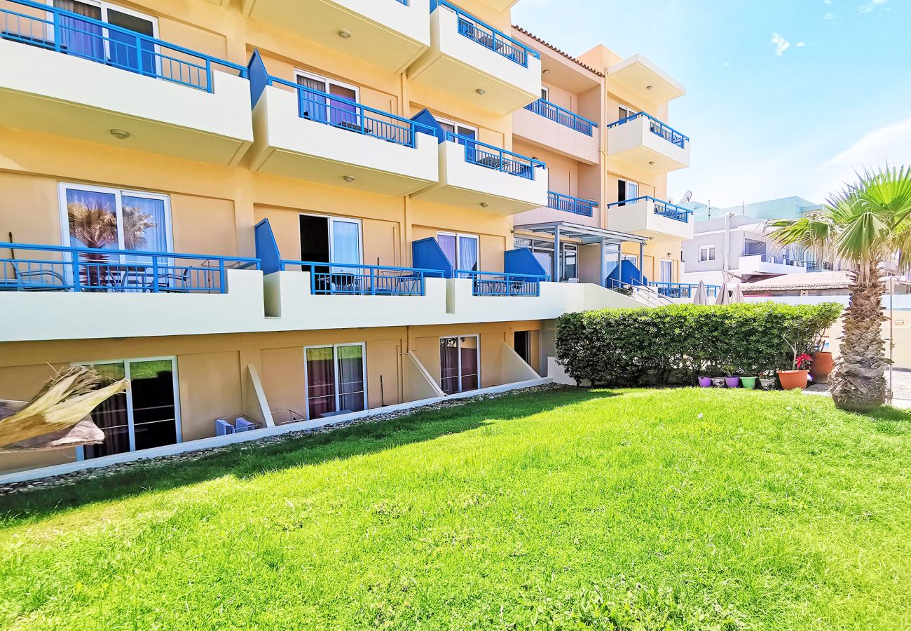 Aparthotel à Rethymno - Aparthotel pour 3 personnes à 20 m de la plage