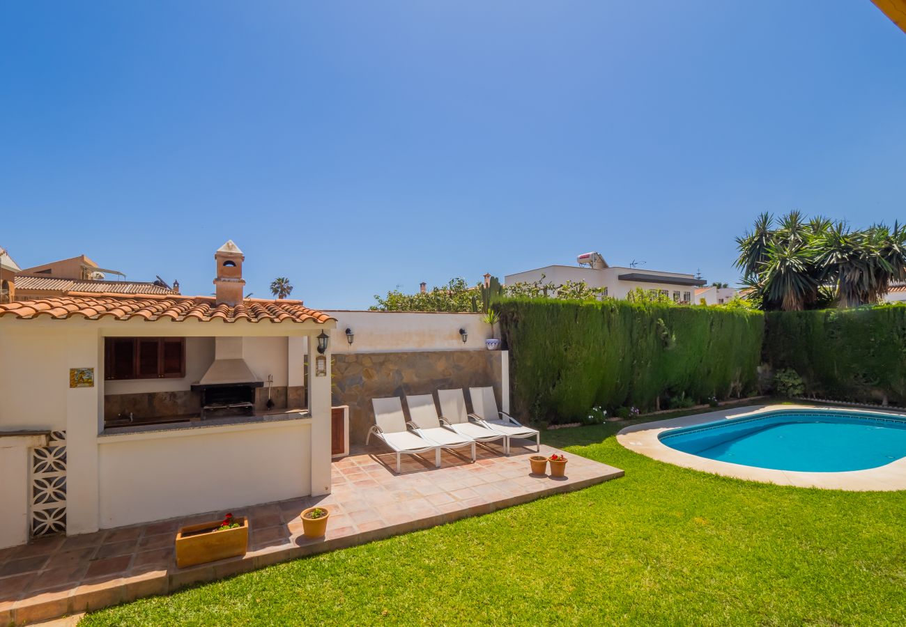 Villa à Malaga - Villa avec piscine à 1 km de la plage