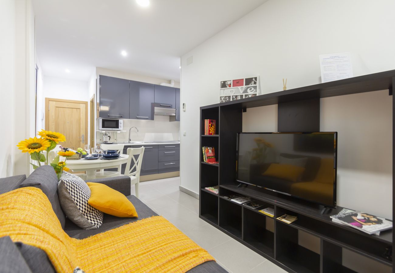Appartement à Madrid - Luxe Apartment Madrid North Real Madrid Stadium HGA5