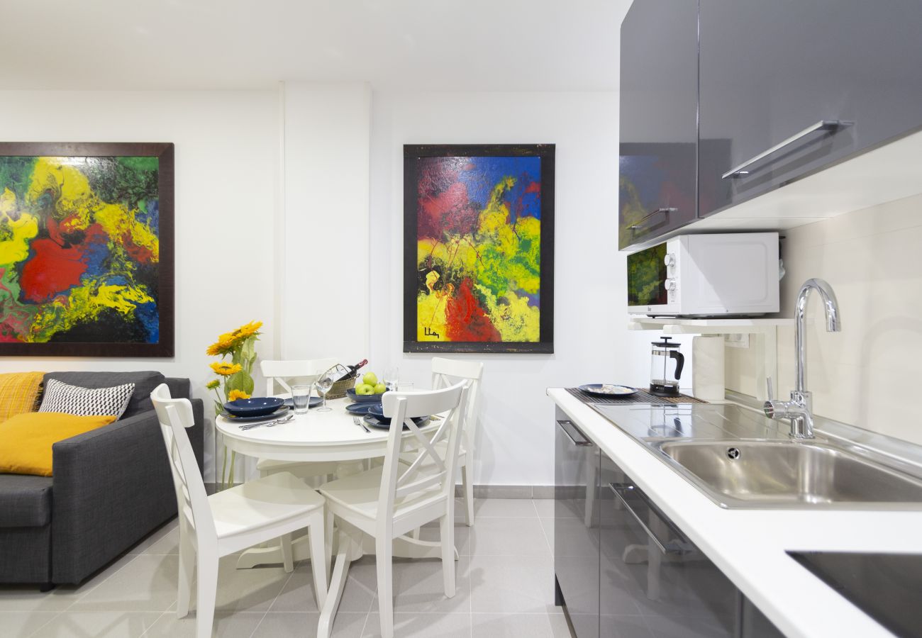 Appartement à Madrid - Luxe Apartment Madrid North Real Madrid Stadium HGA5