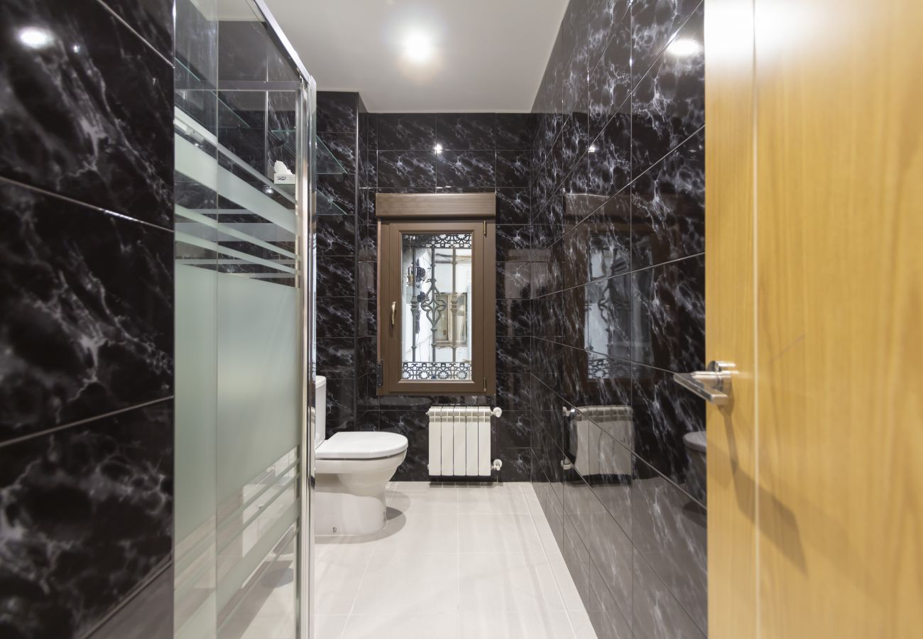 Appartement à Madrid - Luxe Apartment Madrid North Real Madrid Stadium HGA5