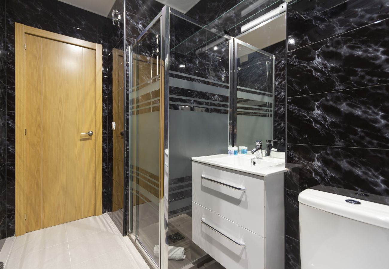 Appartement à Madrid - Luxe Apartment Madrid North Real Madrid Stadium HGA5