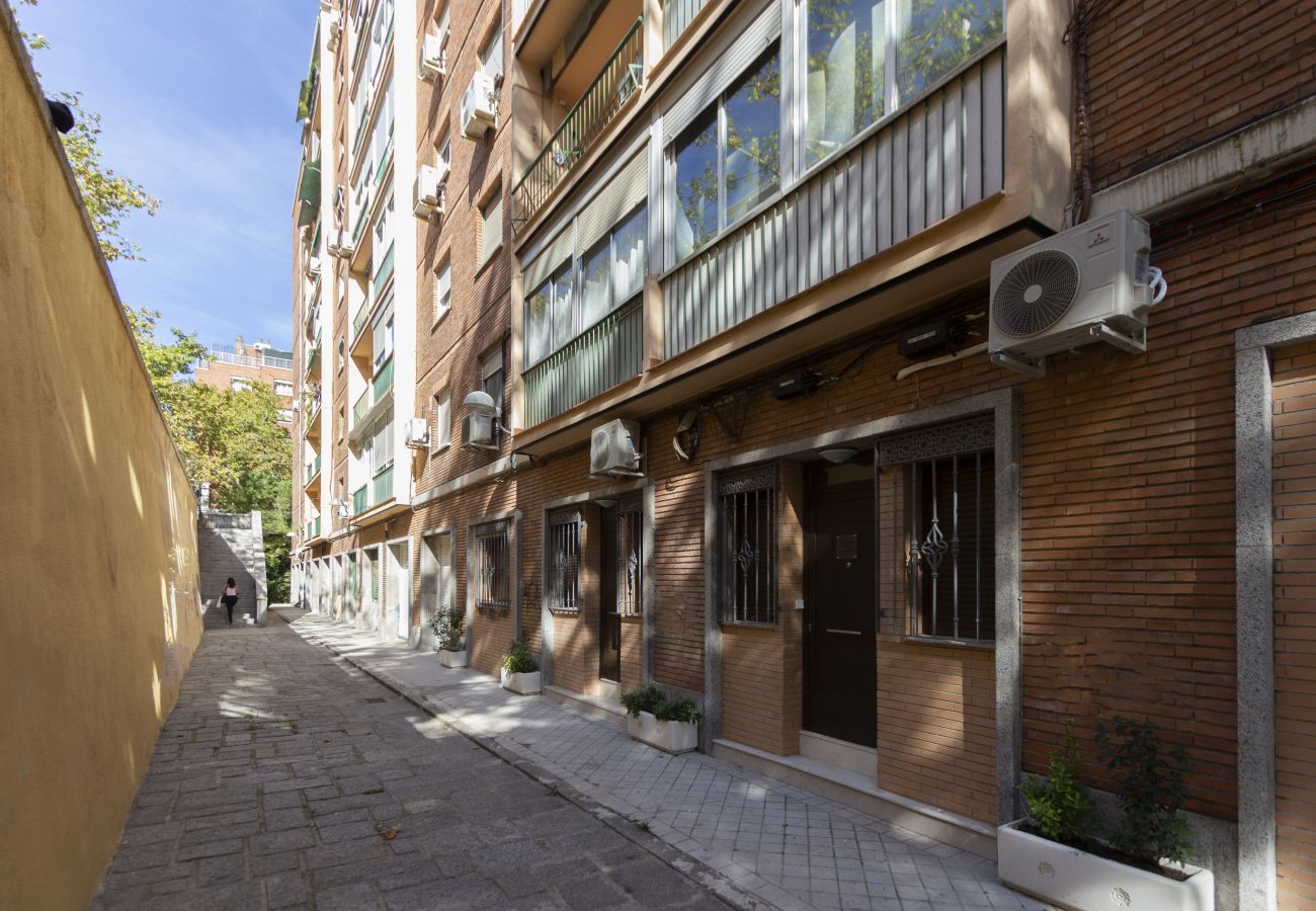 Appartement à Madrid - Luxe Apartment Madrid North Real Madrid Stadium HGA5