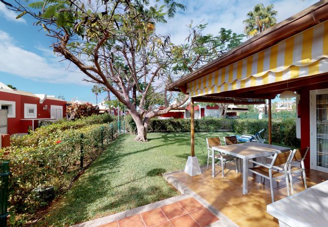 Bungalow à Maspalomas - Bungalow et jardin privé de luxe avec piscine par Lightbooking