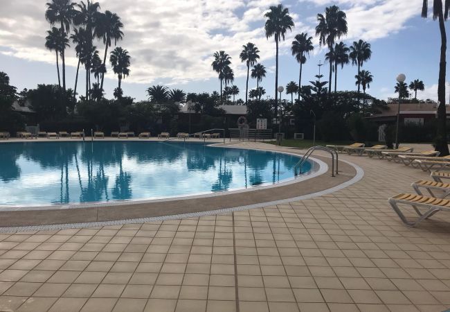 Bungalow à Maspalomas - Bungalow et jardin privé de luxe avec piscine par Lightbooking