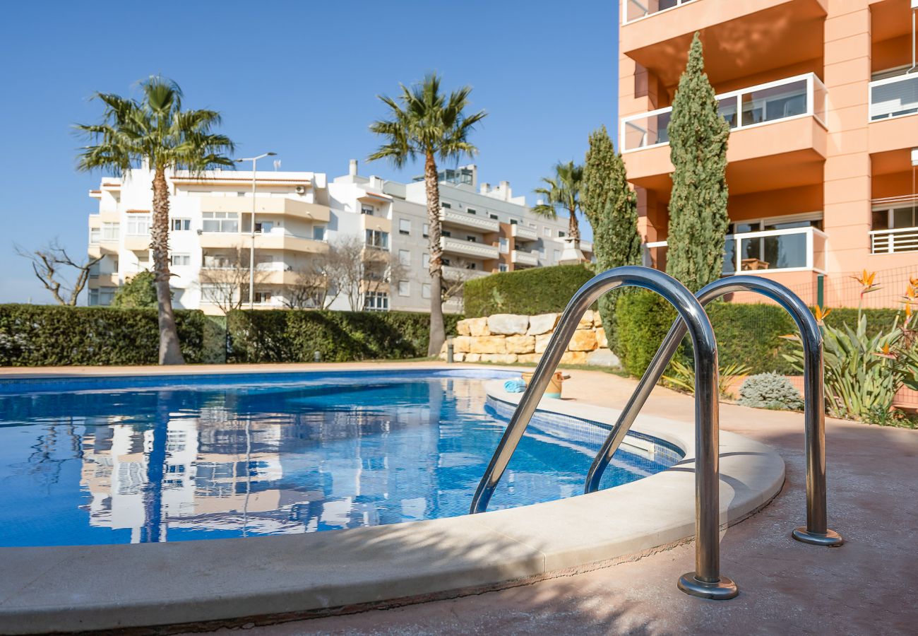 Appartement à Portimão - Appartement avec piscine à 800 m de la plage