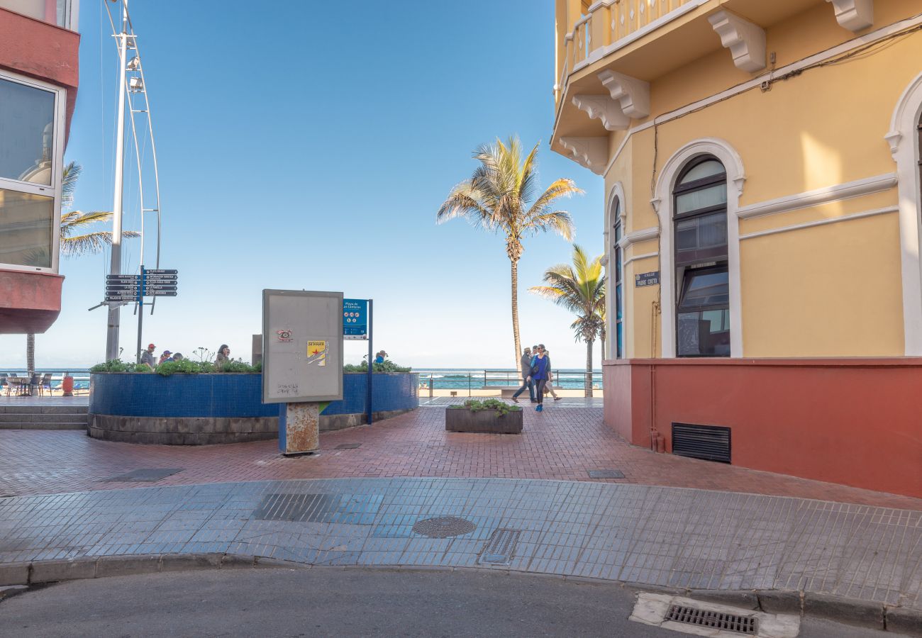 Studio à Las Palmas de Gran Canaria - Nouveau studio à la plage de Las Canteras by Lightbooking