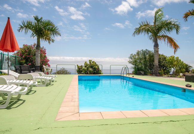 Appartement à Villa de Mazo - Appartement Luymar avec piscine vue mer wifi La Palma 
