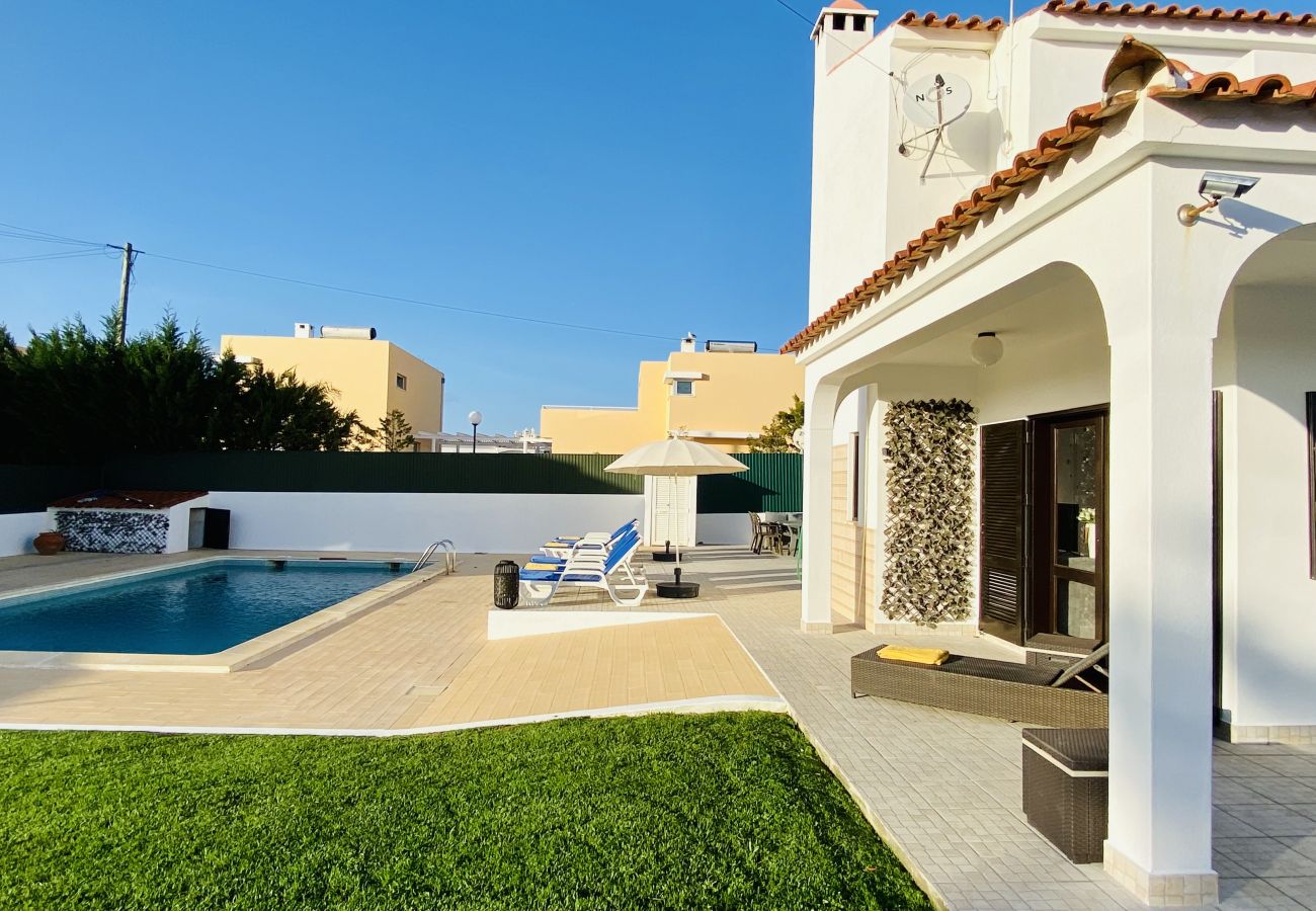 Villa à Sesmarias - Villa avec piscine à 2 km de la plage