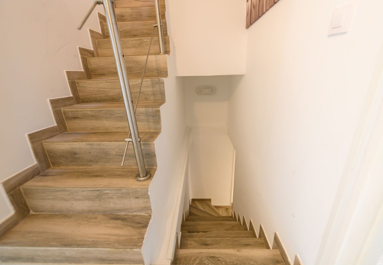 Chalet à Madrid - M (MIS57) Chalet Ciudad Lineal 3HH