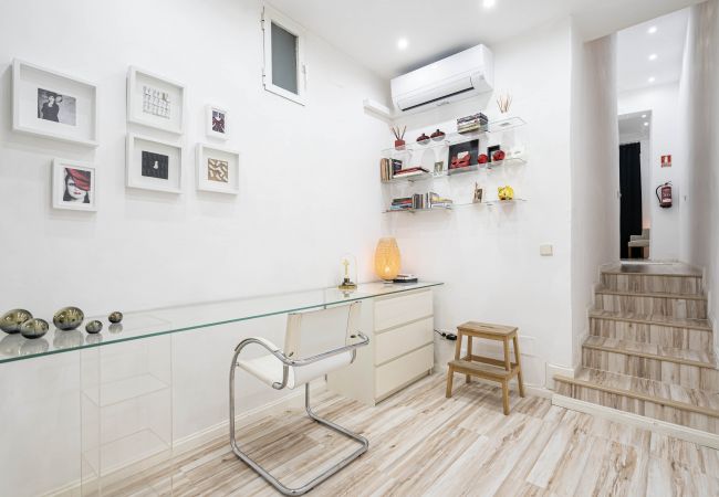 Appartement à Madrid - Apartment Teatro Real-Pza. San Martín TRU5