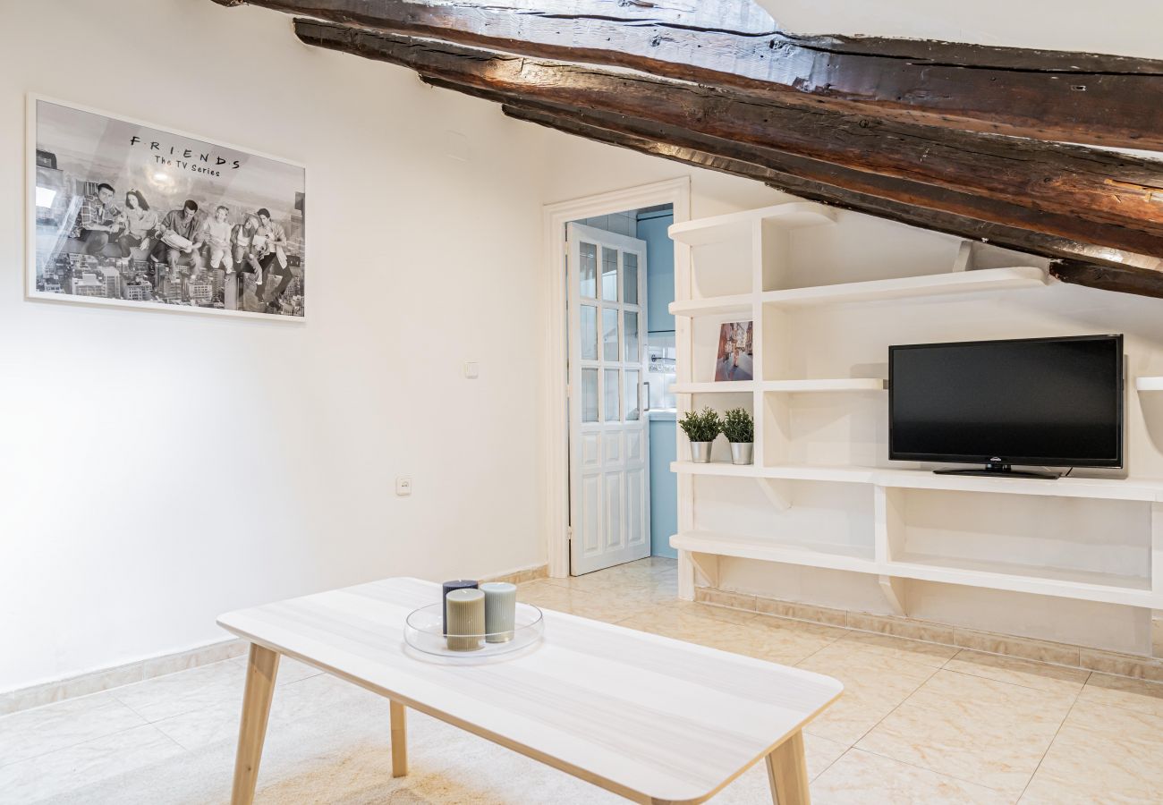 Appartement à Madrid - Apartment at  Cascorro Square SAN5