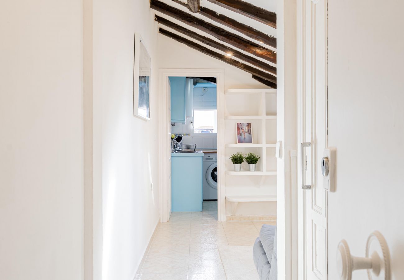 Appartement à Madrid - Apartment at  Cascorro Square SAN5
