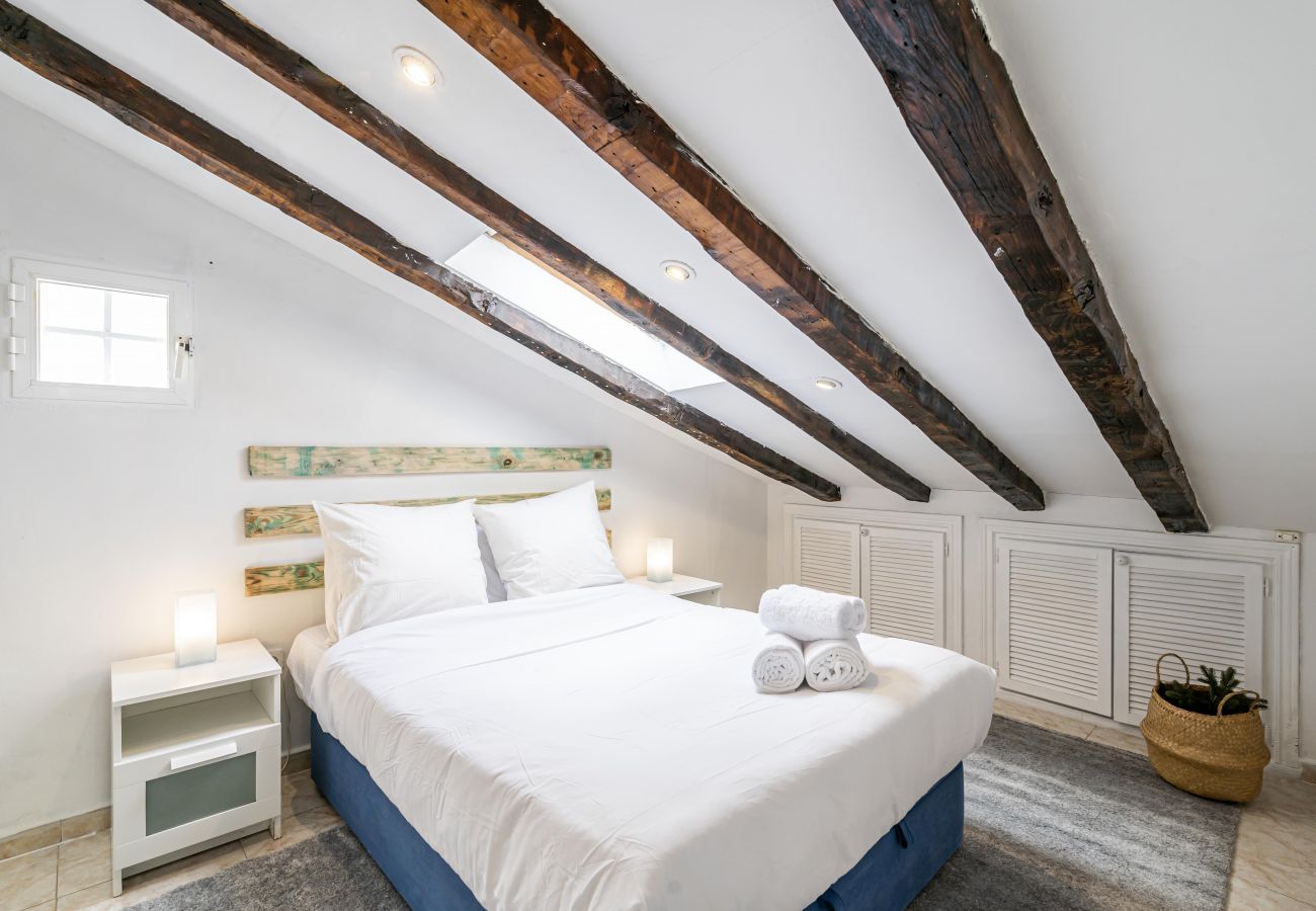 Appartement à Madrid - Apartment at  Cascorro Square SAN5