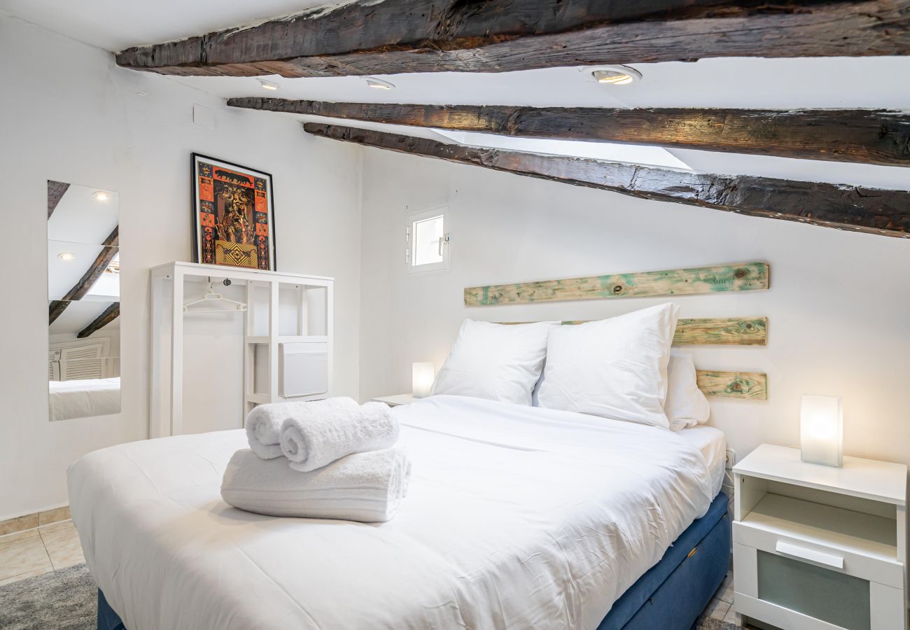 Appartement à Madrid - Apartment at  Cascorro Square SAN5