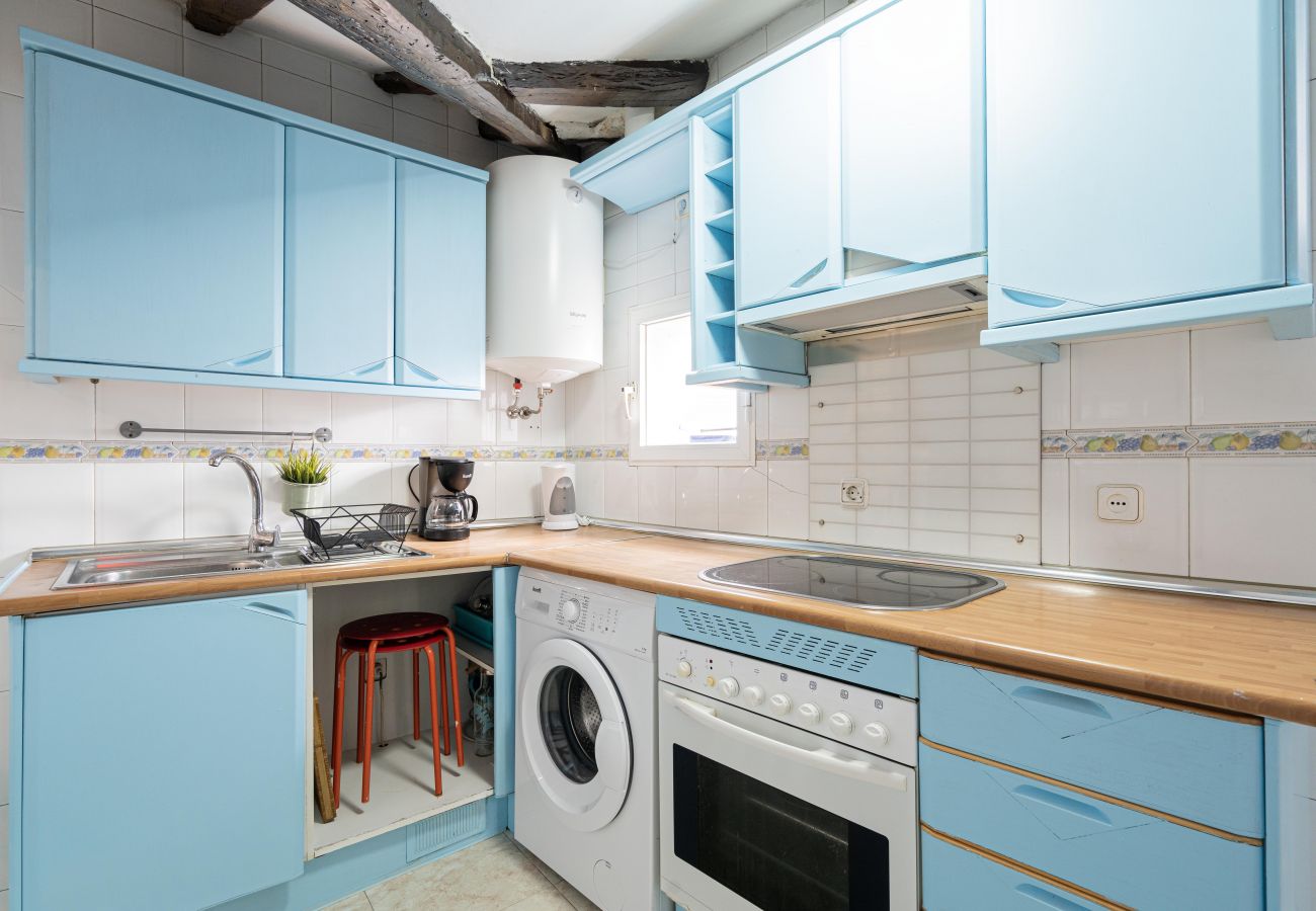 Appartement à Madrid - Apartment at  Cascorro Square SAN5