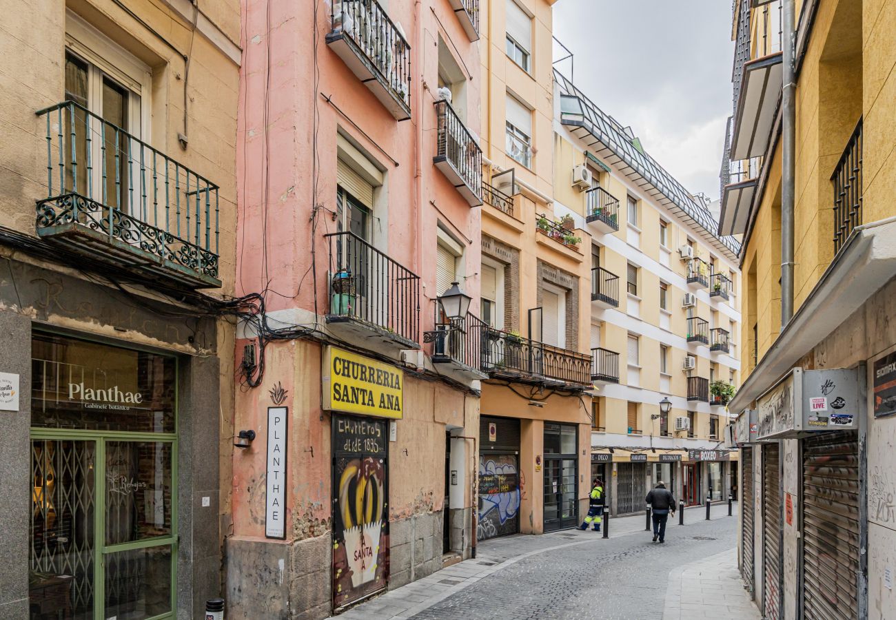 Appartement à Madrid - Apartment at  Cascorro Square SAN5