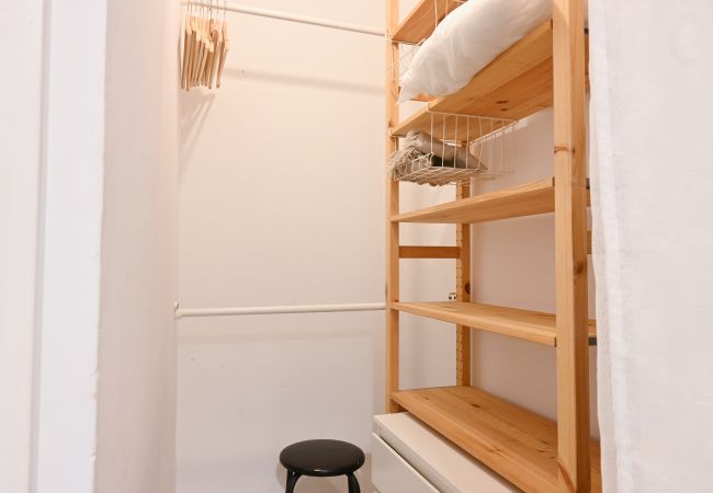 Appartement à Madrid - M (MEN30) Moderno y elegante ap. Barrio Ibiza Appartement à Madrid - M (MEN30) Moderno y elegante ap. Barrio Ibiza