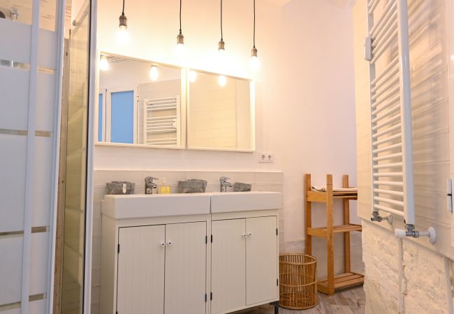 Appartement à Madrid - M (MEN30) Moderno y elegante ap. Barrio Ibiza Appartement à Madrid - M (MEN30) Moderno y elegante ap. Barrio Ibiza