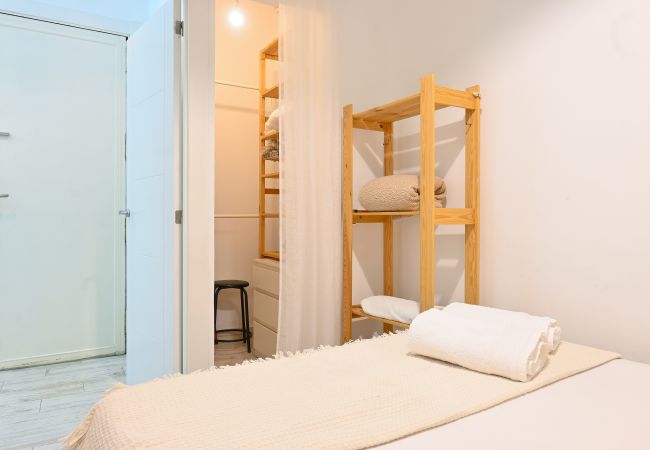 Appartement à Madrid - M (MEN30) Moderno y elegante ap. Barrio Ibiza Appartement à Madrid - M (MEN30) Moderno y elegante ap. Barrio Ibiza