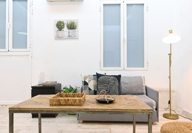Appartement à Madrid - M (MEN30) Moderno y elegante ap. Barrio Ibiza Appartement à Madrid - M (MEN30) Moderno y elegante ap. Barrio Ibiza