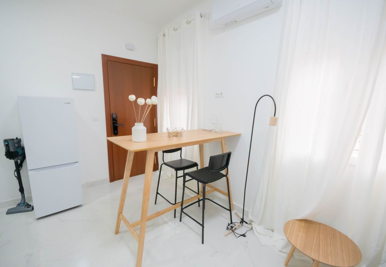 Studio à Madrid - M (MLUBº1) TETUAN "EL CENTRO"