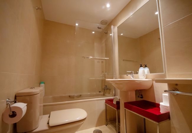 Appartement à Madrid - M (CMP94) Cómodo y tranquilo apartamento Aeropuert Appartement à Madrid - M (CMP94) Cómodo y tranquilo apartamento Aeropuert