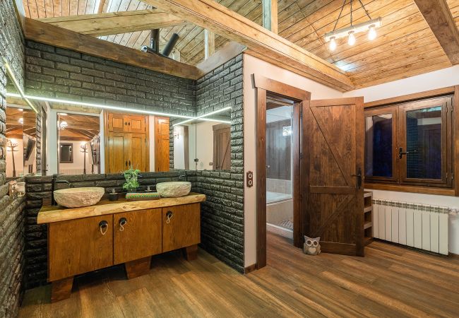 Chalet à Batres - M (GAM4) Finca Rural el Caribe Chalet à Batres - M (GAM4) Finca Rural el Caribe