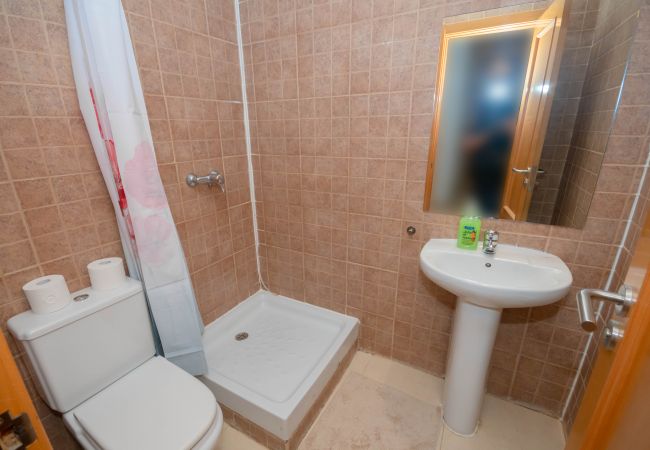 Appartement à Madrid - M (DIN131F) Habitaciones en alquiler en Barrio Chu Appartement à Madrid - M (DIN131F) Habitaciones en alquiler en Barrio Chu
