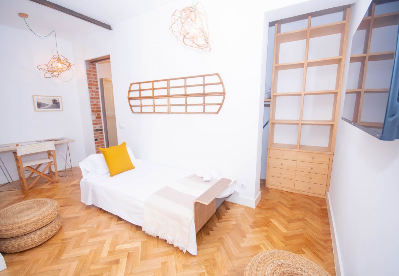 Appartement à Madrid - Appartement central et confortable dans le Rastro de Madrid RDC33